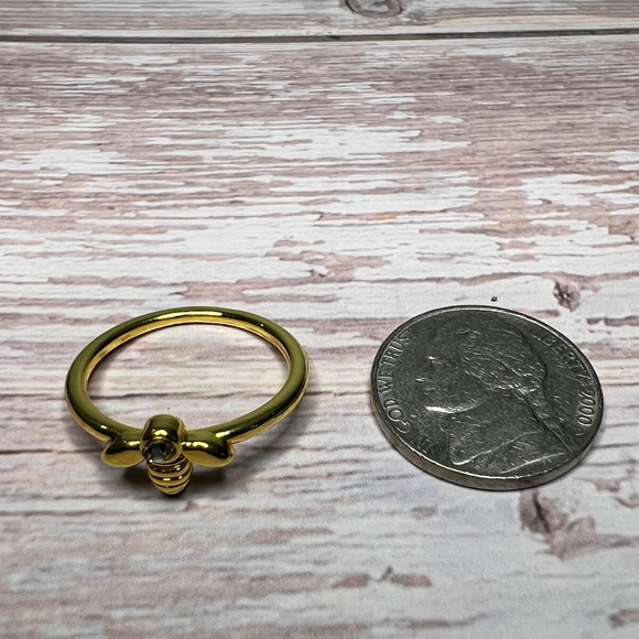 Bumblebee Ring with CZ Accent - Picture 4 of 5